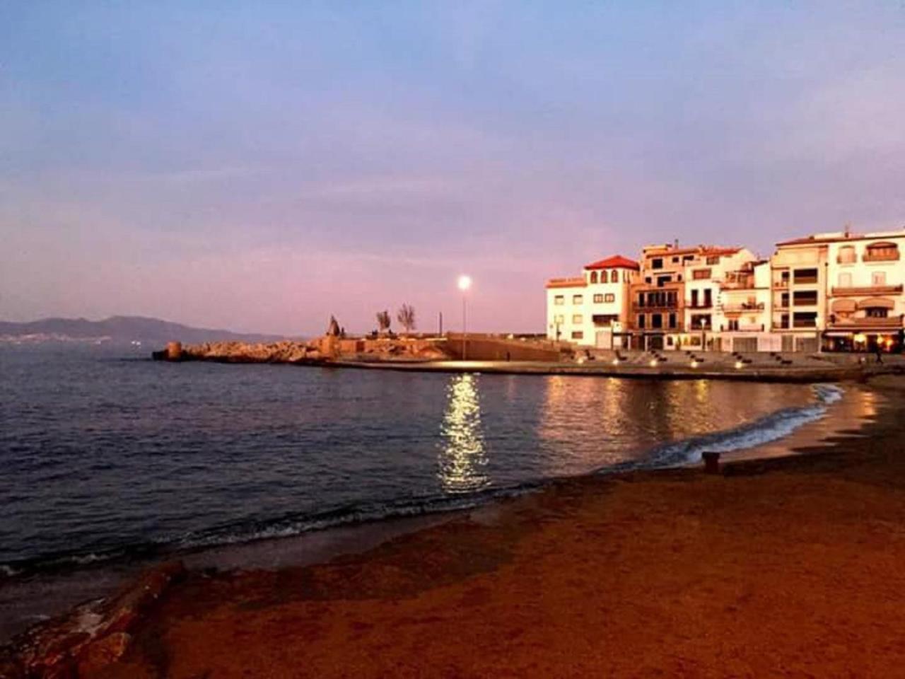 Apartamentos Els Pescadors L' Escala Exteriör bild